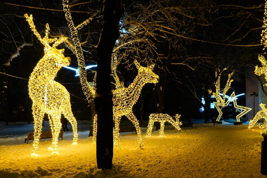 FOTO: Vianočná výzdoba v Poprade teší detí i dospelých, foto 15