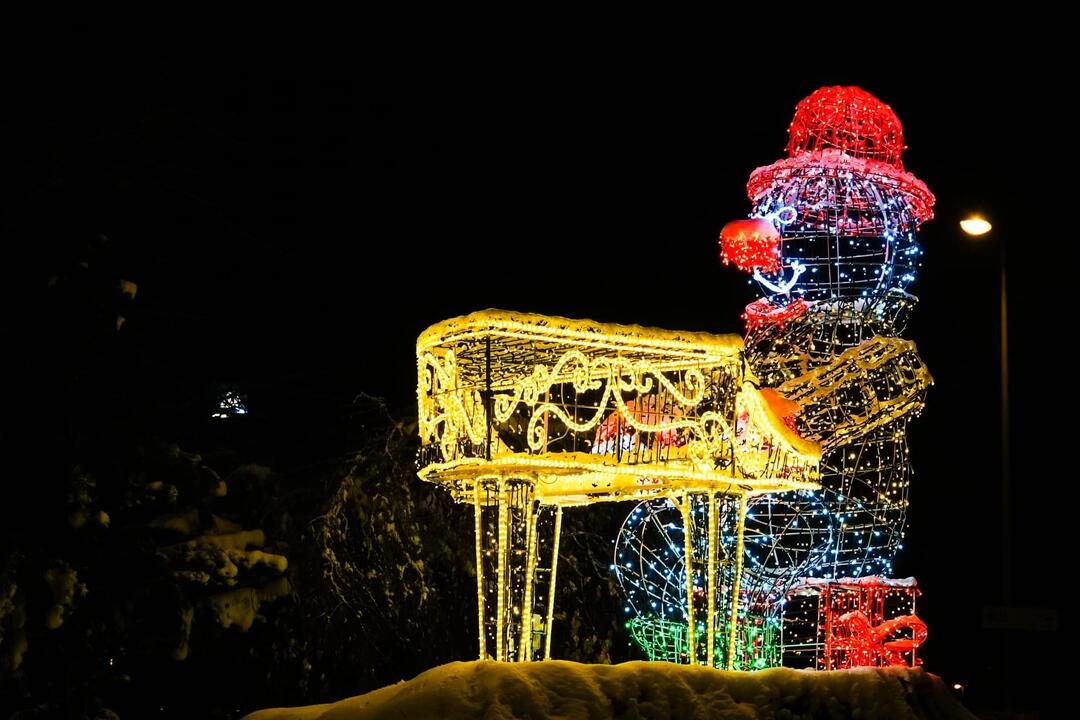 FOTO: Vianočná výzdoba v Poprade teší detí i dospelých, foto 23