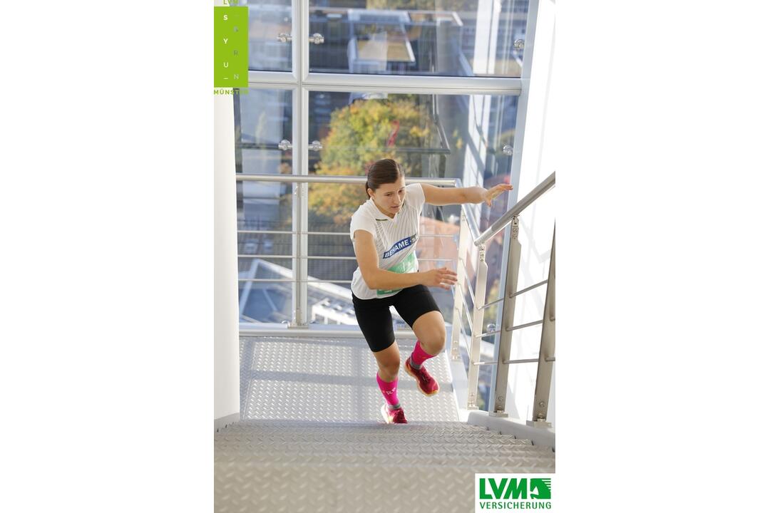 FOTO: Kamila Chomaničová sa venuje behu do schodov, foto 16