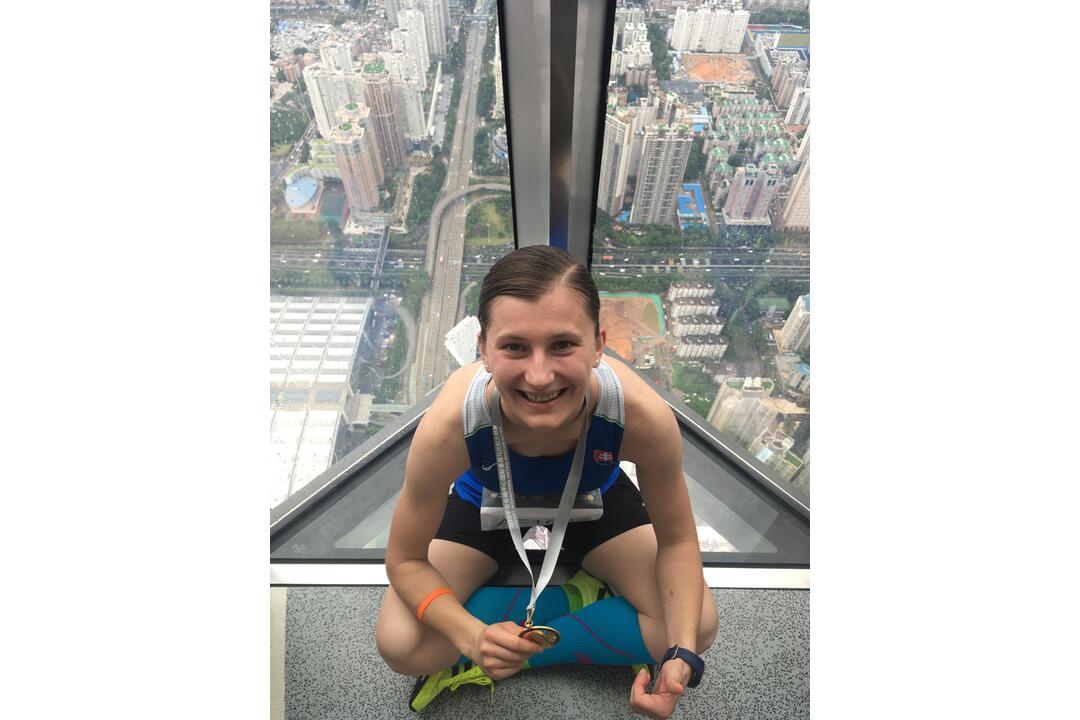 FOTO: Kamila Chomaničová sa venuje behu do schodov, foto 20