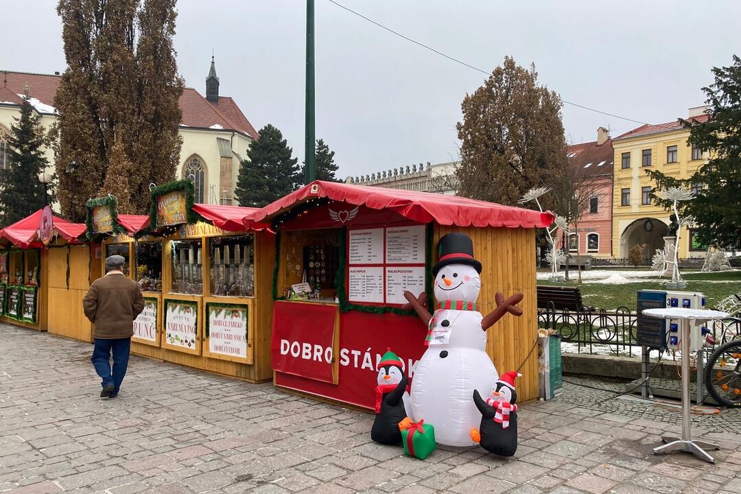 FOTO: Pozrite si, ako vyzerajú tohtoročné vianočné trhy v Prešove, foto 13
