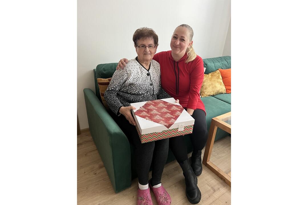 FOTO: V Starej Ľubovni vyzbierali vyše 700 vianočných krabičiek pre seniorov, foto 3