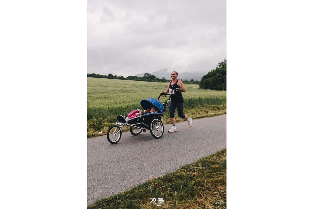 FOTO: Ťažko zdravotne postihnutá Katka zdoláva so svojou mamou Ľubkou bežecké výzvy, foto 24