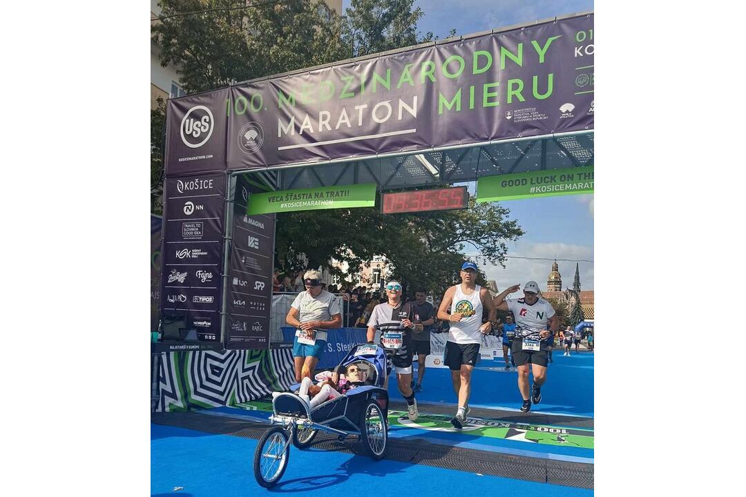 FOTO: Ťažko zdravotne postihnutá Katka zdoláva so svojou mamou Ľubkou bežecké výzvy, foto 39