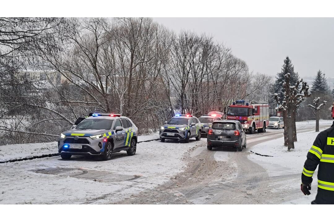 FOTO: V Bardejove došlo v rovnakom úseku už k tretej dopravnej nehode, foto 3