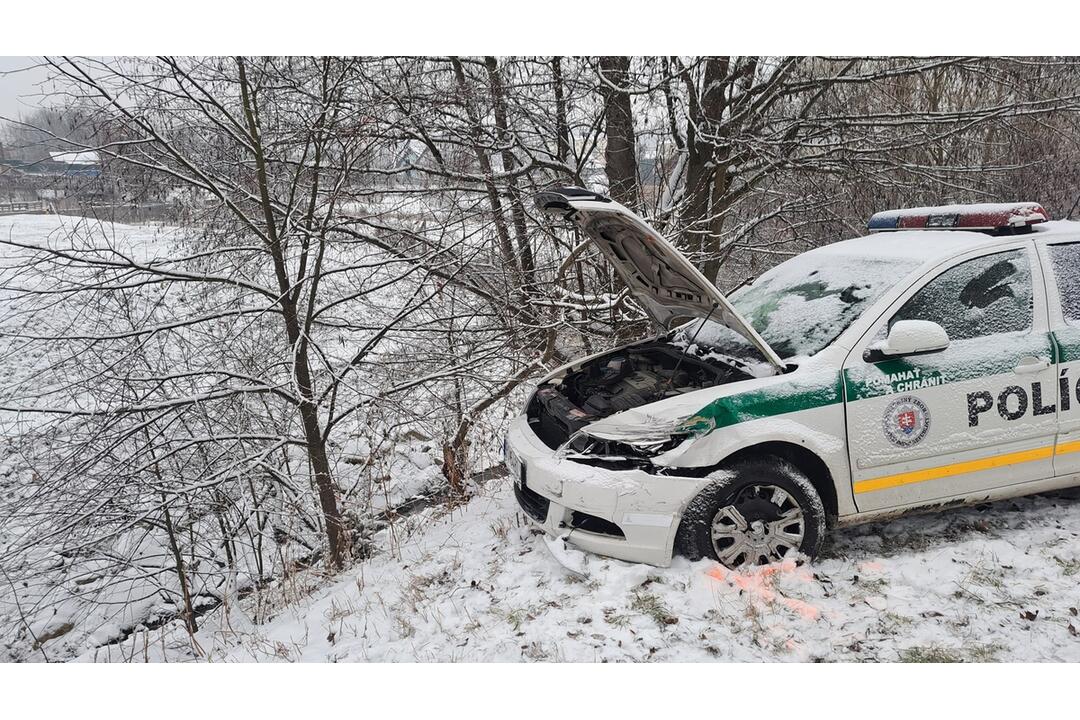 FOTO: V Bardejove došlo v rovnakom úseku už k tretej dopravnej nehode, foto 11