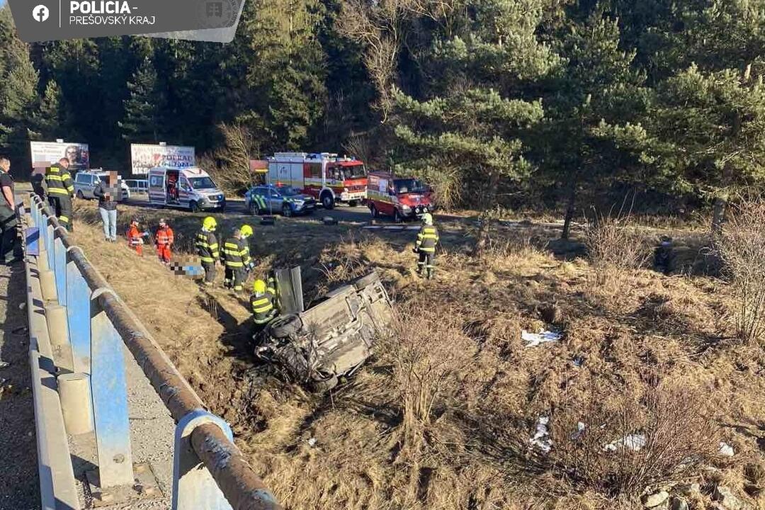 FOTO: Tragická dopravná nehoda medzi Kežmarkom a Huncovcami, foto 1