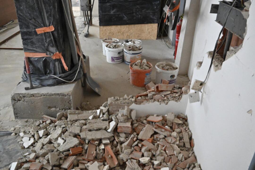 FOTO: Mestský úrad v Humennom prechádza rekonštrukciou, foto 2