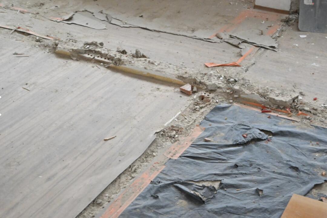 FOTO: Mestský úrad v Humennom prechádza rekonštrukciou, foto 4