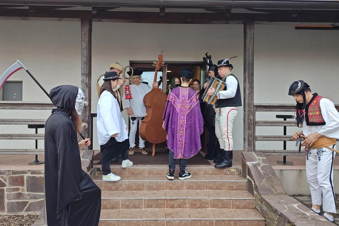 FOTO: Fašiangové slávnosti v Lemešanoch, foto 1