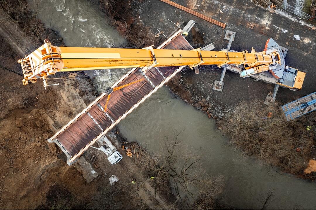 FOTO: V Stakčíne bola osadená 24-metrová cyklolávka, foto 4