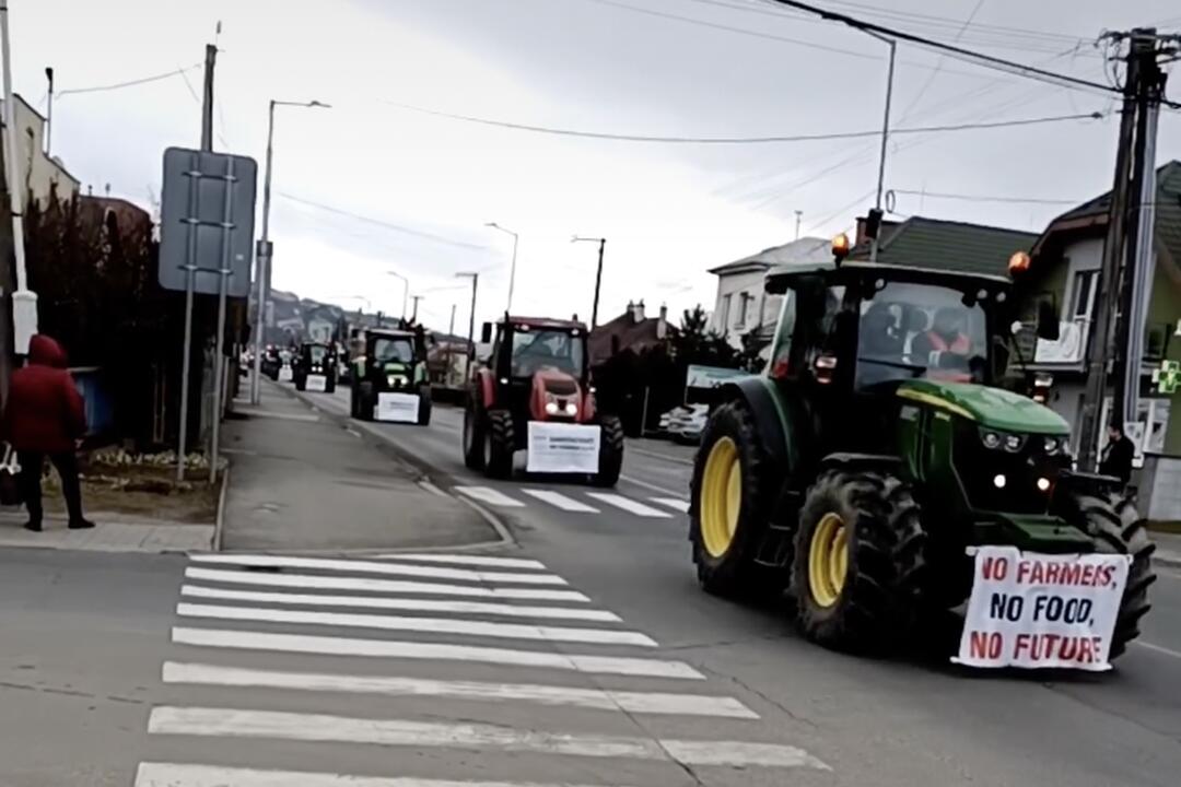 FOTO: Takto to v súvislosti s protestom farmárov aktuálne vyzerá na cestách Prešovského kraja, foto 7