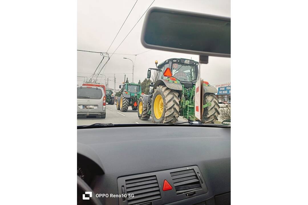 FOTO: Takto to v súvislosti s protestom farmárov aktuálne vyzerá na cestách Prešovského kraja, foto 13