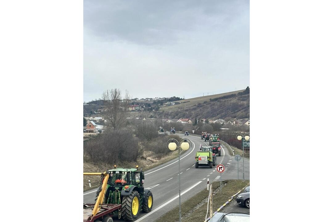 FOTO: Takto to v súvislosti s protestom farmárov aktuálne vyzerá na cestách Prešovského kraja, foto 20