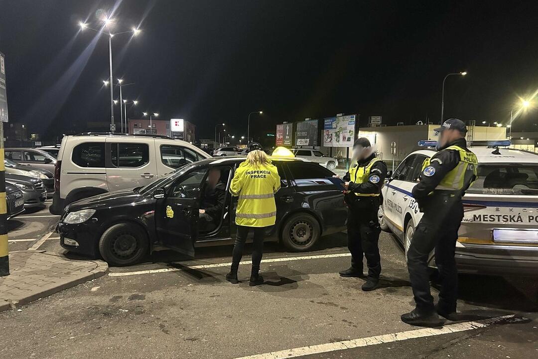 FOTO: Kontrola taxislužieb v Kežmarku, foto 1