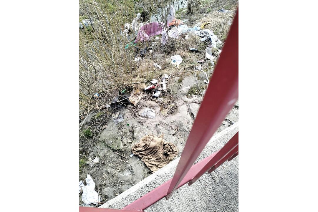 FOTO: Nelegálna skládka pri Toryse v Prešove, foto 3