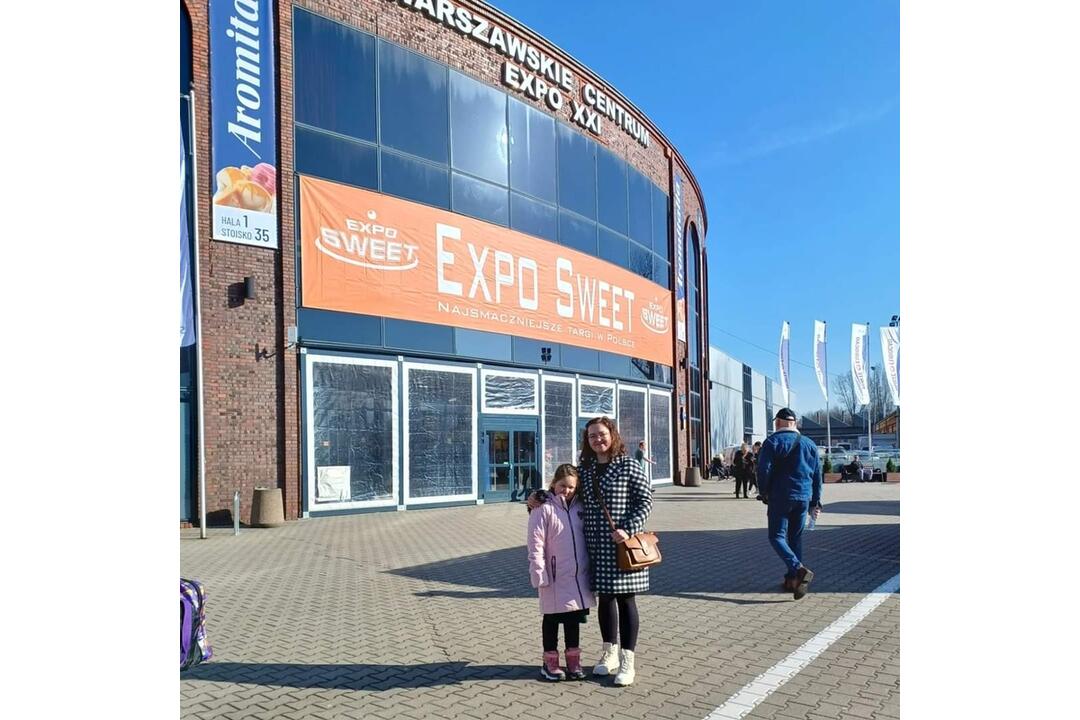 FOTO: Bardejovčanka Jana ohúrila vo Varšave s unikátnou tortou, foto 1