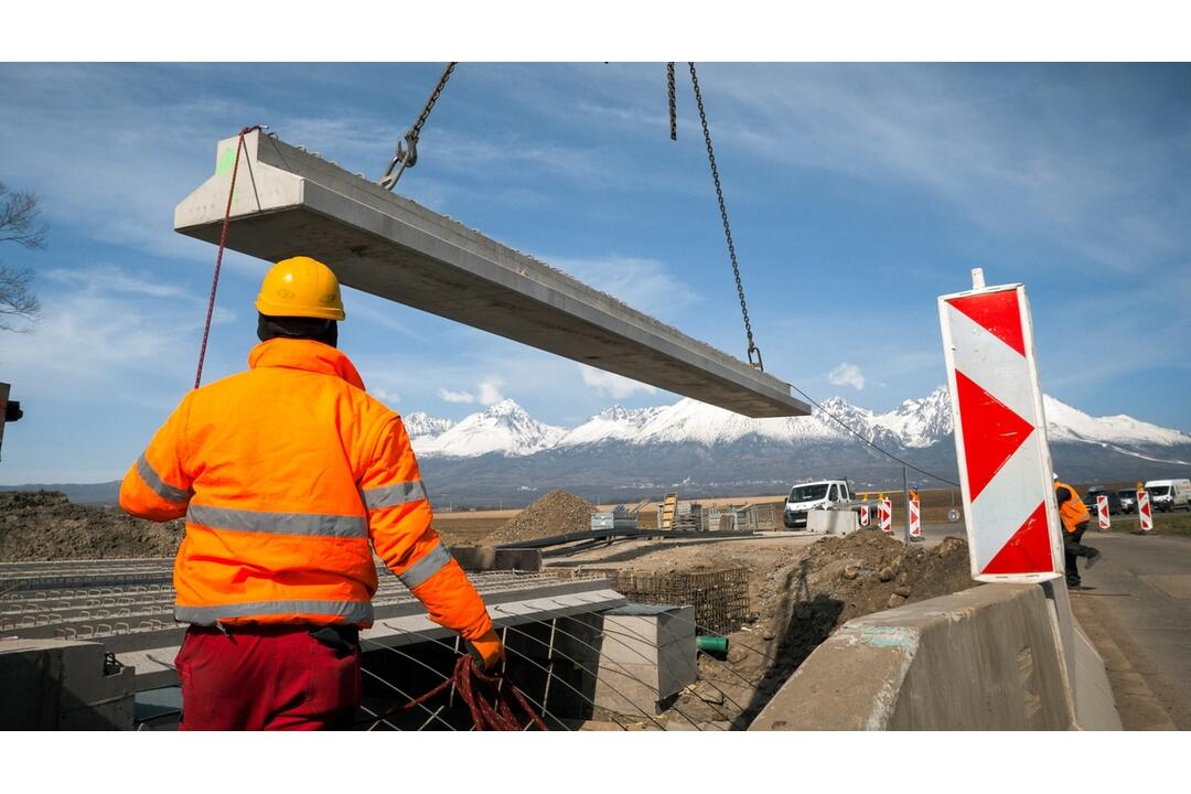 FOTO: Medzi Popradom a Veľkým Slavkovom prebieha výstavba mosta, foto 9