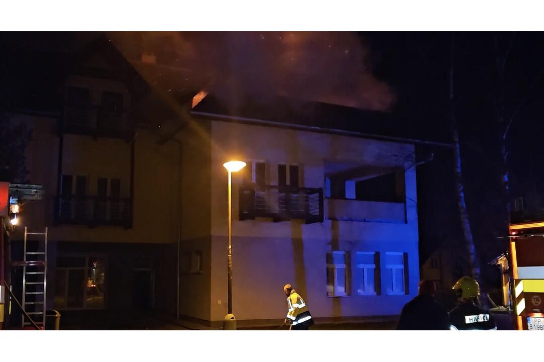 FOTO: Požiar v Tatranskej Lomnici, foto 11