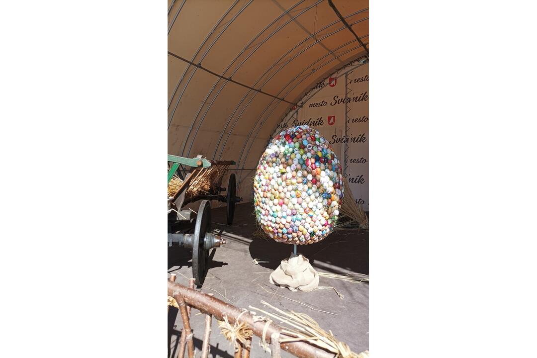 FOTO: Veľkonočná výzdoba na námestiach Prešovského kraja, foto 4