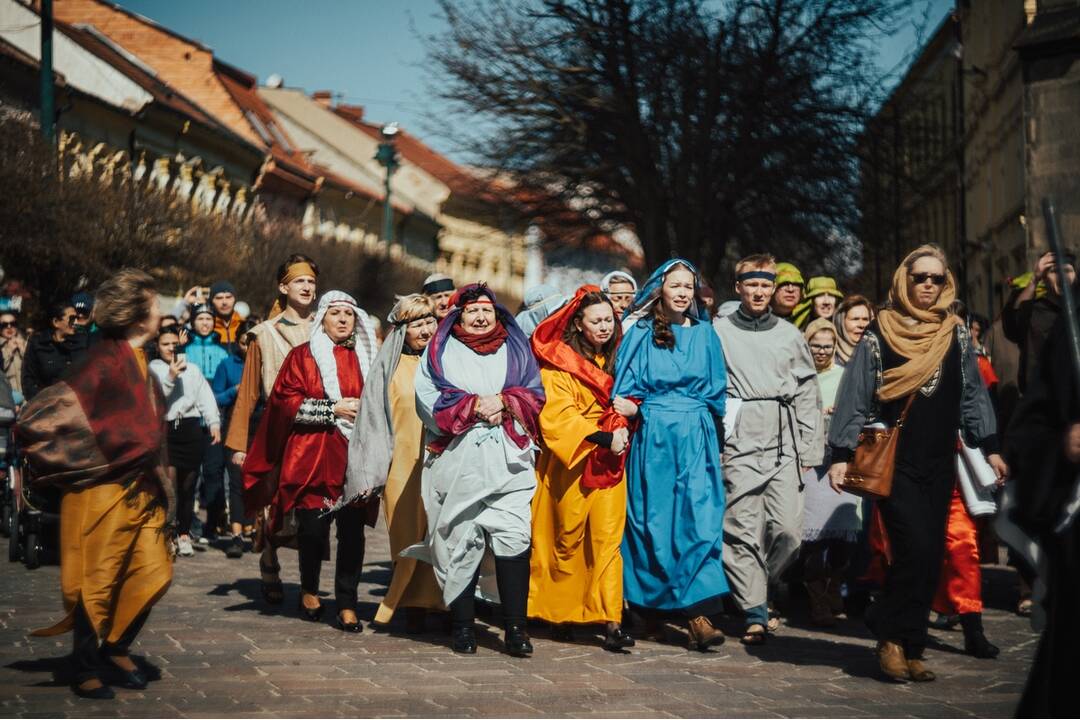 FOTO: Fotograf zachytil Krížovú cestu v Prešove, foto 3