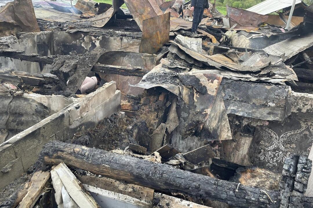 FOTO: Požiar obydlí v Stropkove a v obci Výborná, foto 4