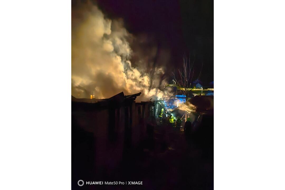 FOTO: Požiar obydlí v Stropkove a v obci Výborná, foto 11