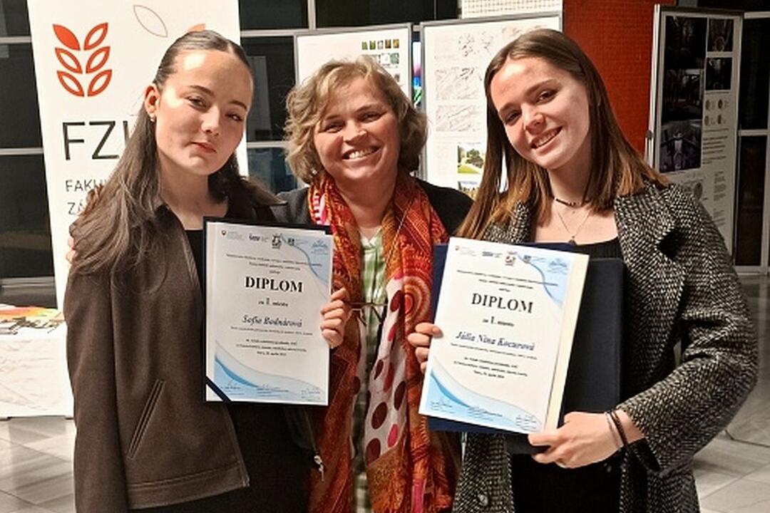 FOTO: Študentky strednej školy vo Svidníku získali prvé miesto na celoštátnom kole SOČ, foto 4