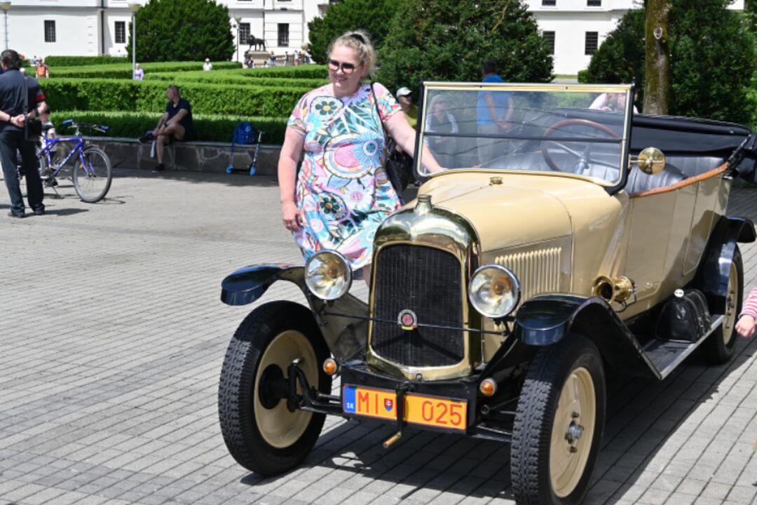 FOTO: Humenné sa vrátilo v čase. Ocitli sa v dobe prvej republiky, foto 16