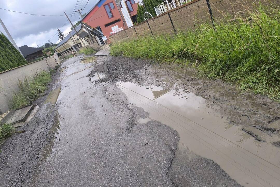 FOTO: Zatopená cesta v časti Kúty, foto 6