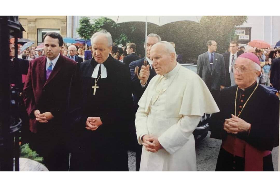 FOTO: Prešovčania spomínajú na návštevu pápeža Jána Pavla II., foto 1