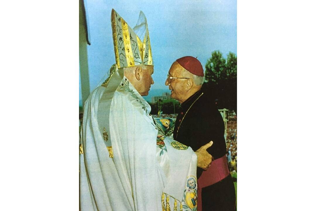 FOTO: Prešovčania spomínajú na návštevu pápeža Jána Pavla II., foto 4