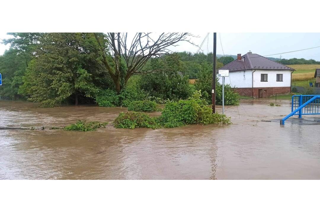 FOTO: Ubľu opäť zaplavila voda, foto 1