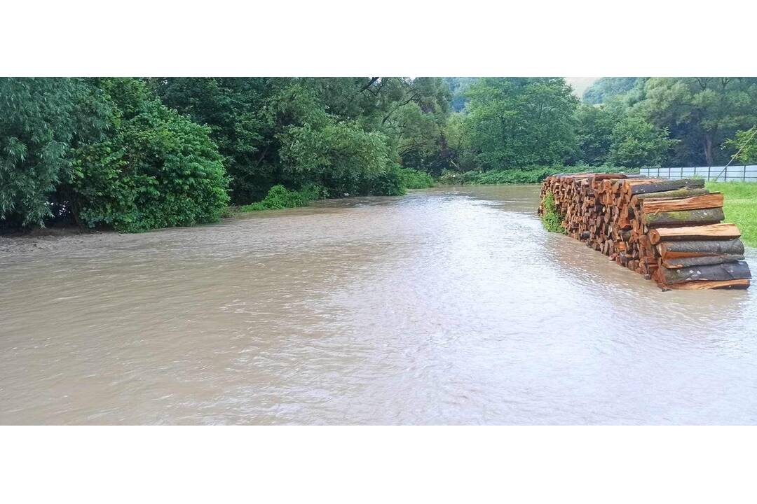 FOTO: Ubľu opäť zaplavila voda, foto 14