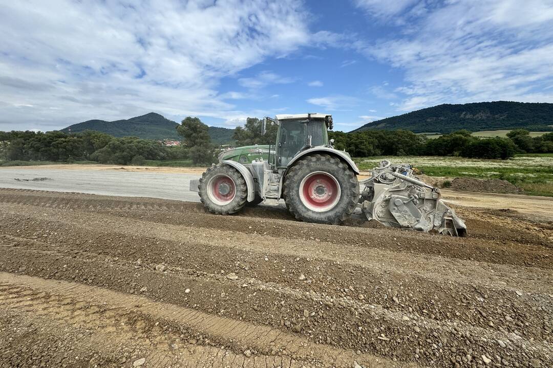 FOTO: Trasa rýchlostnej cesty R4 Prešov – severný obchvat, foto 2