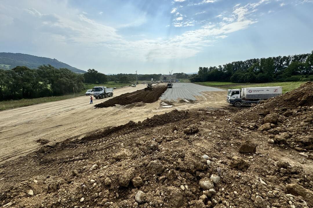 FOTO: Trasa rýchlostnej cesty R4 Prešov – severný obchvat, foto 3