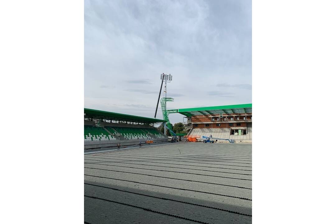 FOTO: Vo Futbal Tatran Aréne sa už pripravuje hracia plocha, foto 1