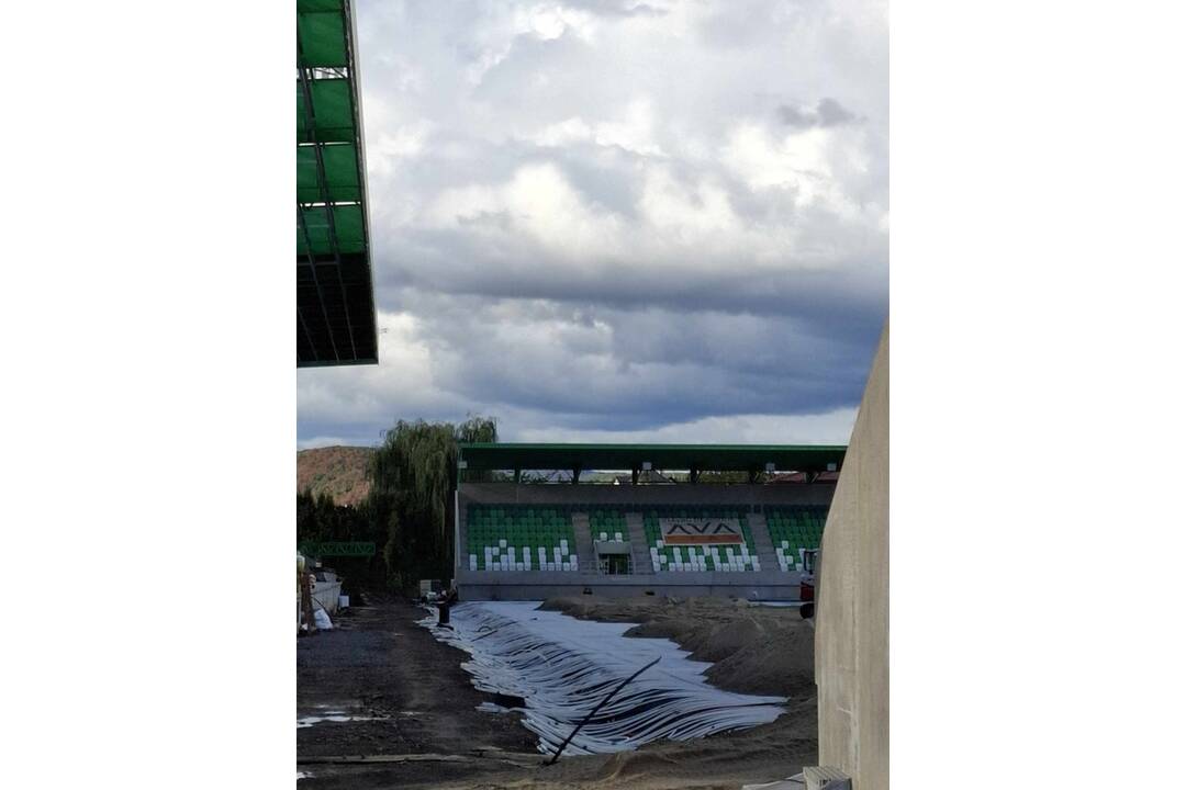 FOTO: Vo Futbal Tatran Aréne sa už pripravuje hracia plocha, foto 10