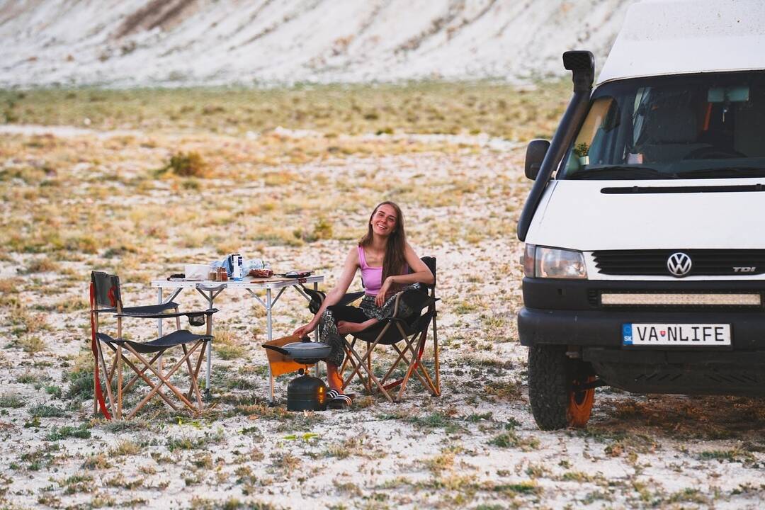 FOTO: Na rok vymenili komfort za dodávku, foto 6