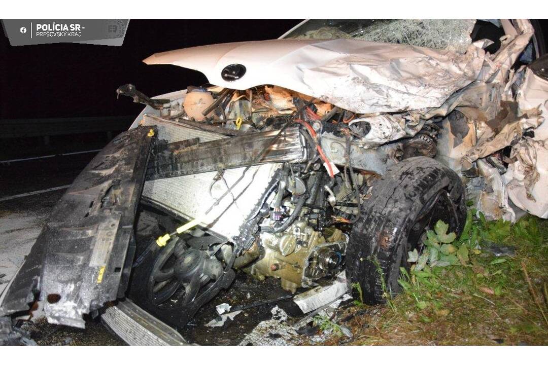 FOTO: Len 17-ročný mladík spôsobil pri obci Ždiar vážnu dopravnú nehodu, foto 1