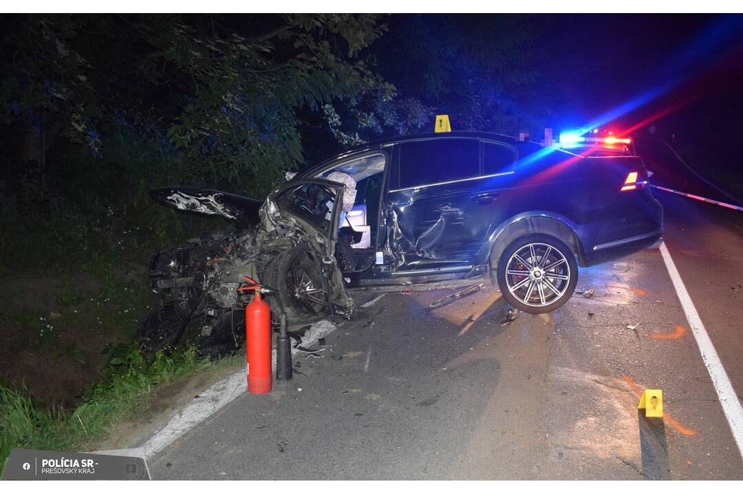 FOTO: Pri dopravnej nehode v okrese Snina utrpel účastník Rasťo ťažké zranenia, foto 1