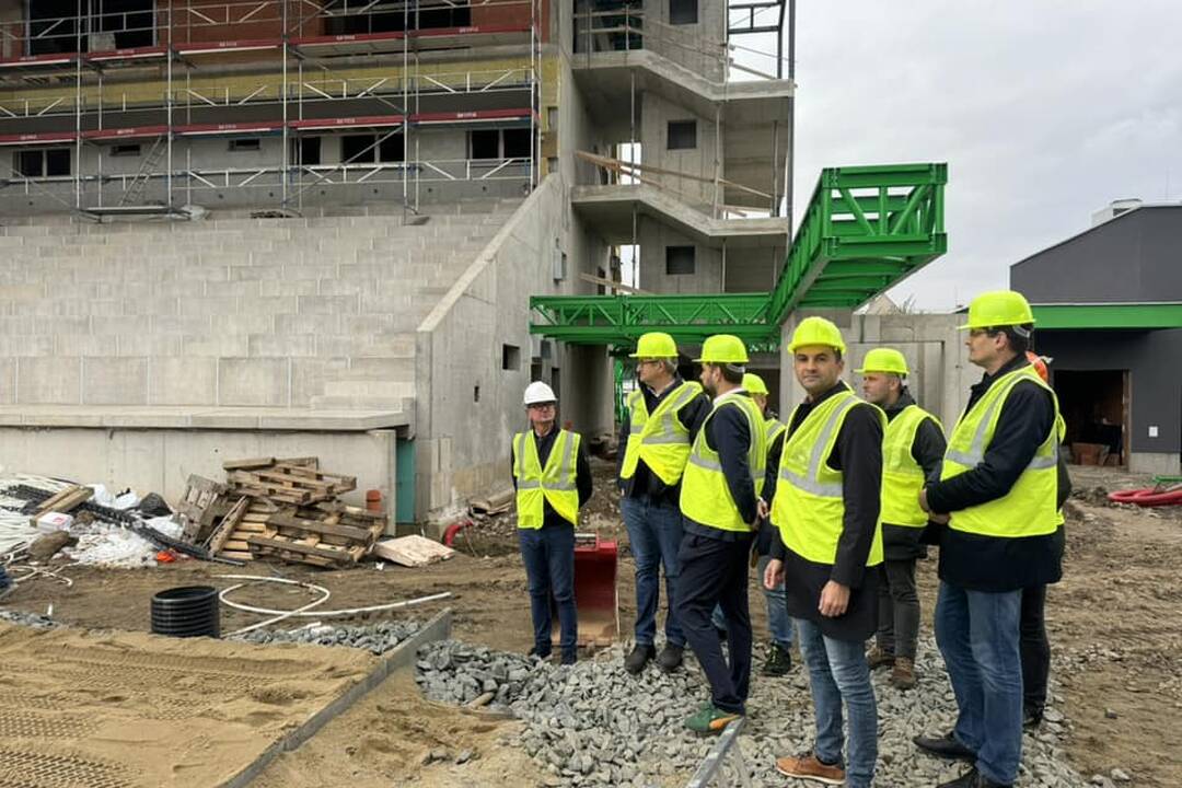 FOTO: Prešovská Tatran Aréna na spadnutie: Na štadióne už onedlho vysejú trávnik, foto 1