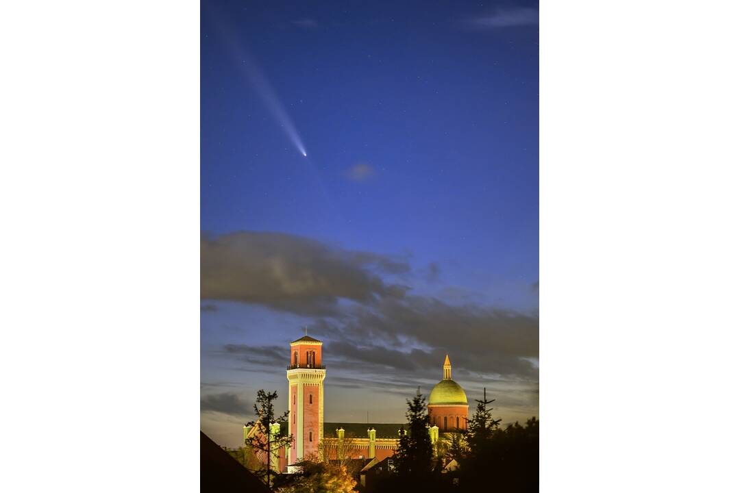 FOTO: Kométa Tsuchinshan-ATLAS sa objavila nad Prešovom, foto 6