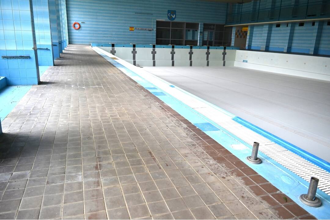 FOTO: Krytý bazén v Humennom prejde rekonštrukciou, foto 2