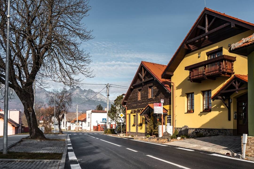 FOTO: Rekonštrukcia ciest vo Veľkom Slavkove: 360-tisíc eur a nové chodníky, foto 4