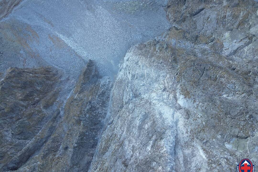 FOTO:  Vo Vysokých Tatrách došlo ku skalnému zosuvu, foto 3