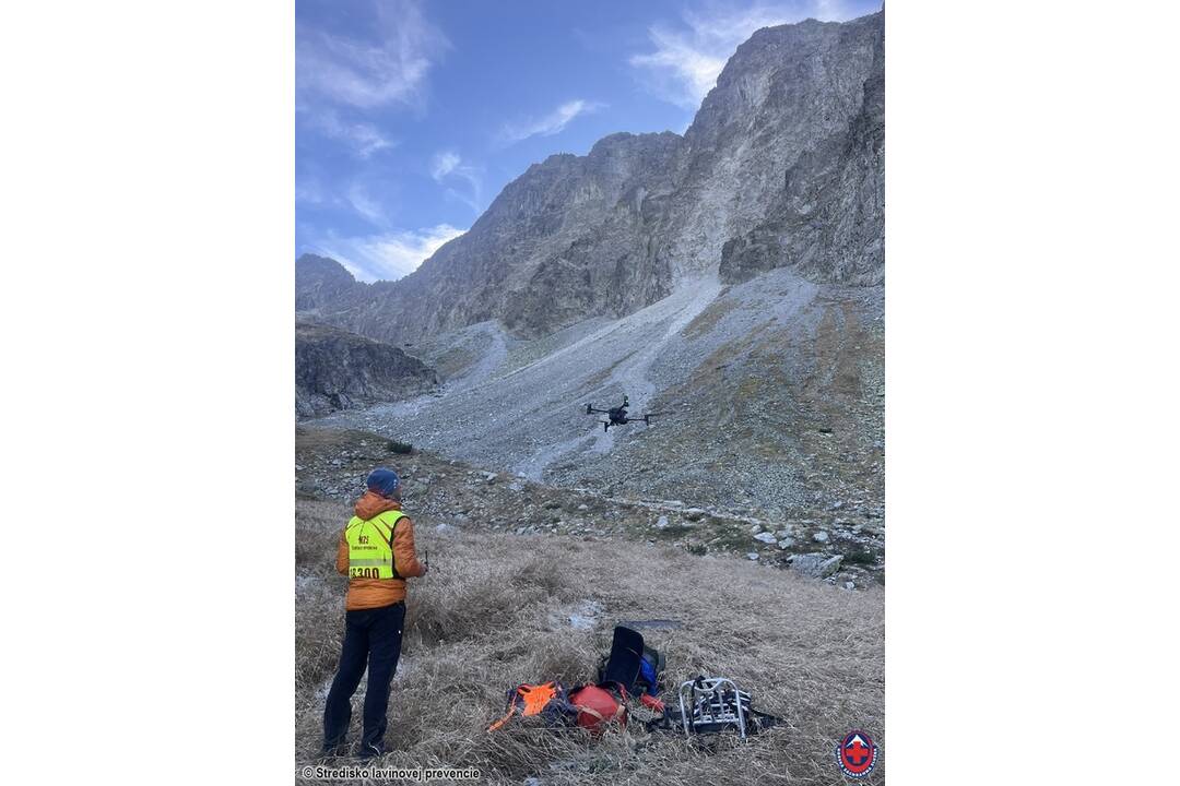 FOTO:  Vo Vysokých Tatrách došlo ku skalnému zosuvu, foto 5