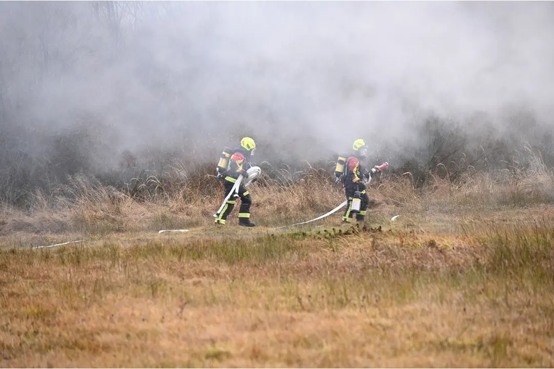 FOTO: Cvičenie na letisku Poprad-Tatry: Simulovaná havária lietadla, foto 5
