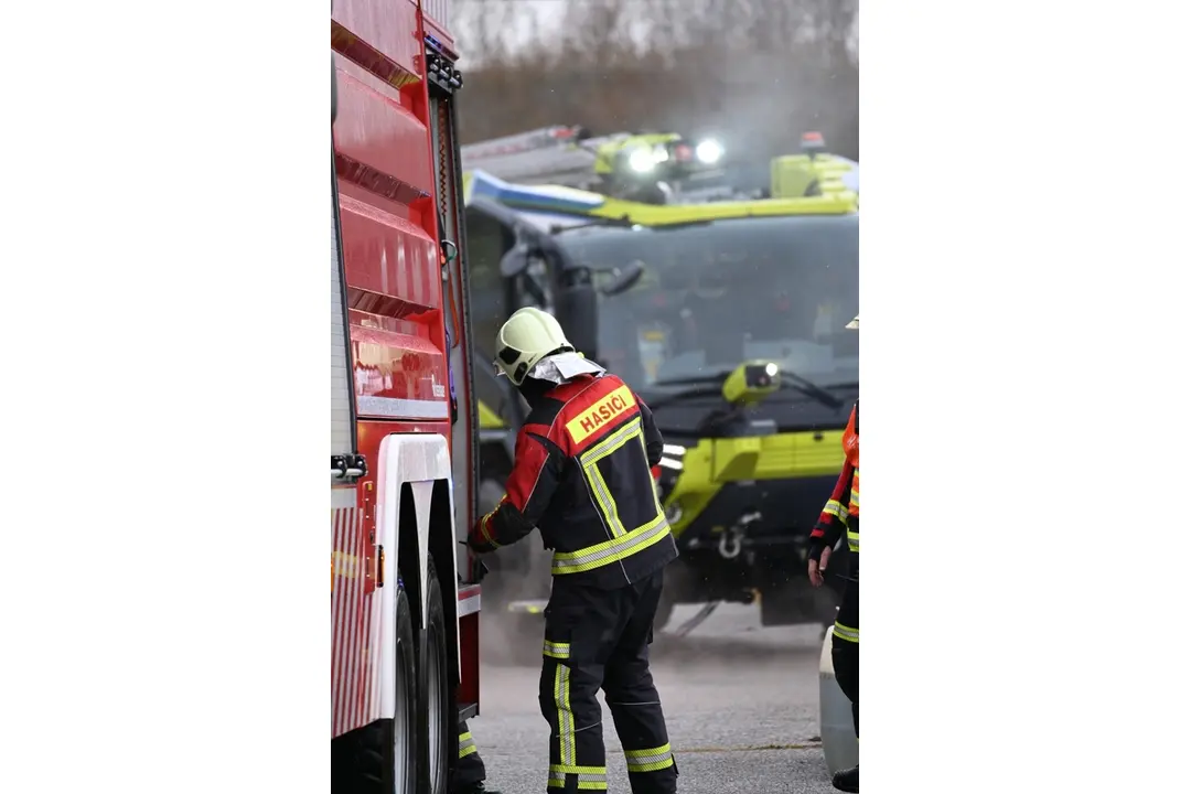 FOTO: Cvičenie na letisku Poprad-Tatry: Simulovaná havária lietadla, foto 8