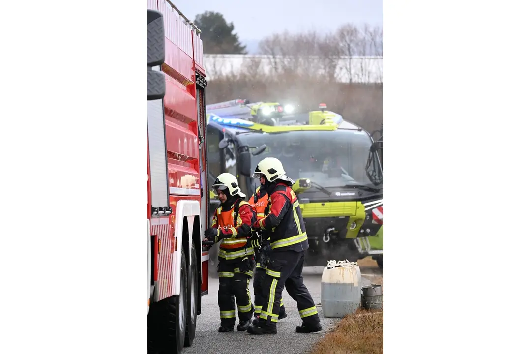 FOTO: Cvičenie na letisku Poprad-Tatry: Simulovaná havária lietadla, foto 10
